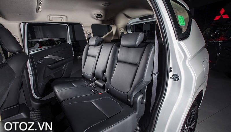 hang-ghe-thu-2-xe-mitsu-xpander-2021-otoz-vn