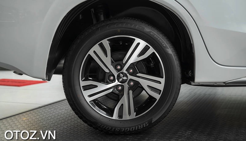 mam-xe-mitsu-xpander-2021-otoz-vn